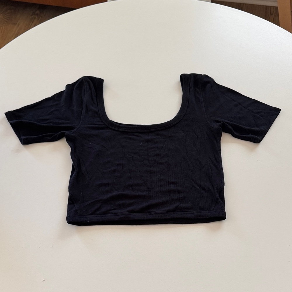 lululemon athletica Black Crop Top